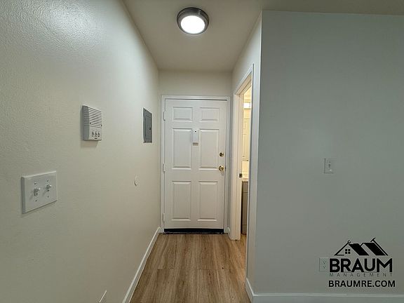 3rd image of 11228 Huston St APT 8