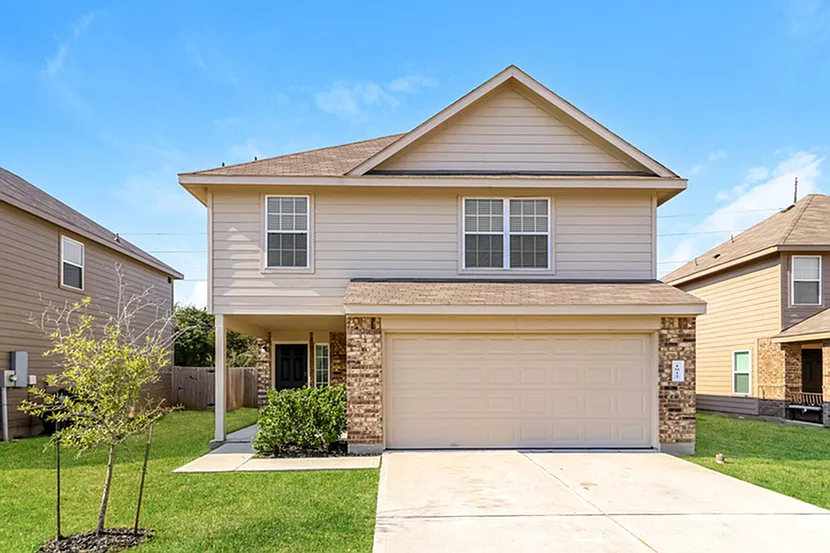 1012 Crossing Dr