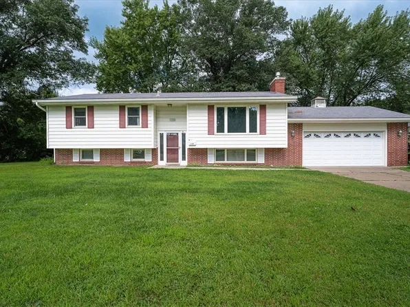 1209 N Shore Drive, Menomonie, WI 54751