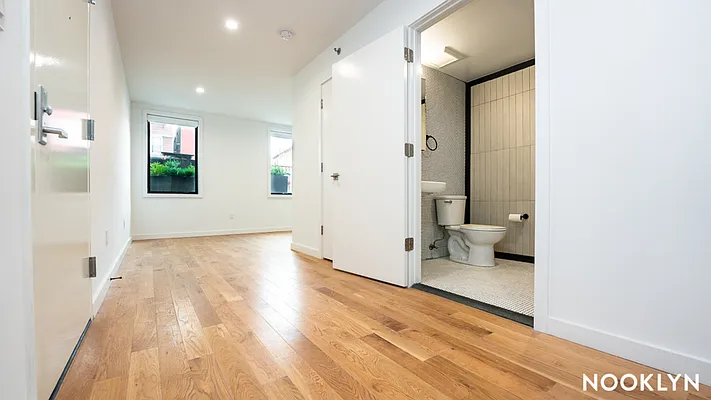 Rented by Nooklyn NYC LLC | media 1