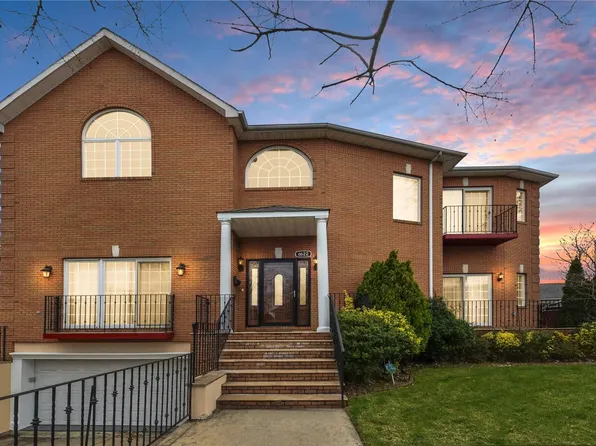 66-22 246th Street, Little Neck, NY 11362