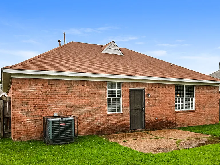 3918 Autumn Harvest Ln — Photo 16