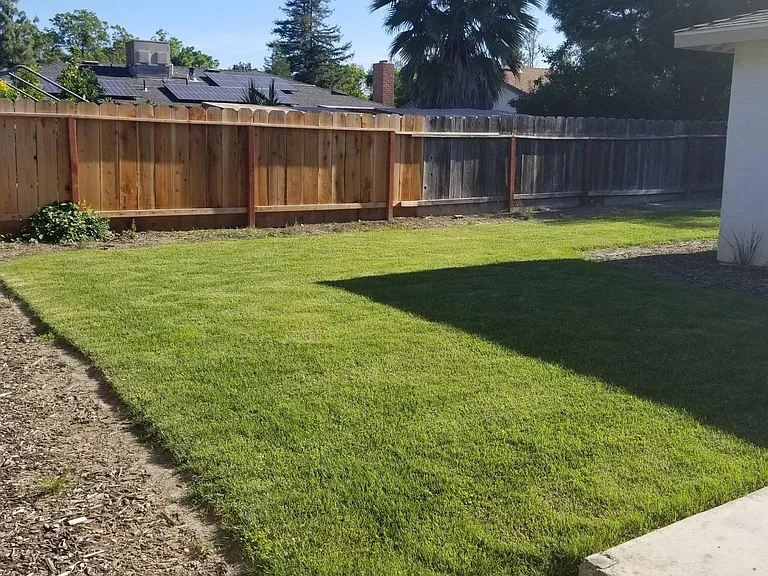 687 W Donna Dr — Photo 33
