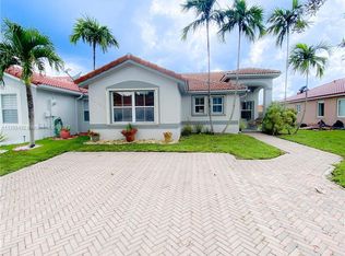 16355 SW 46th Ter, Miami, FL 33185