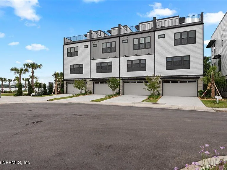 2056 Prudential Dr — Photo 3