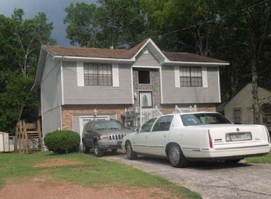2nd image of 570 Selma Rd