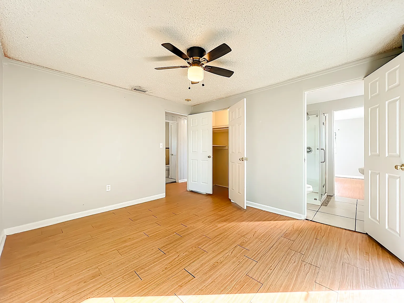 541 East Fee Avenue - 1 — Photo 3