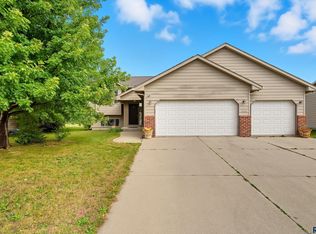 700 Laura St, Harrisburg, SD 57032