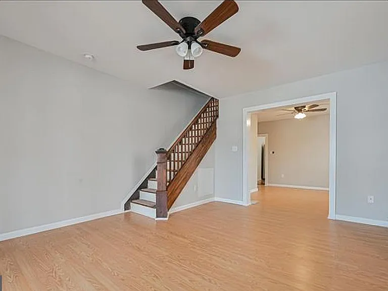 126 N Harvard Ave — Photo 8