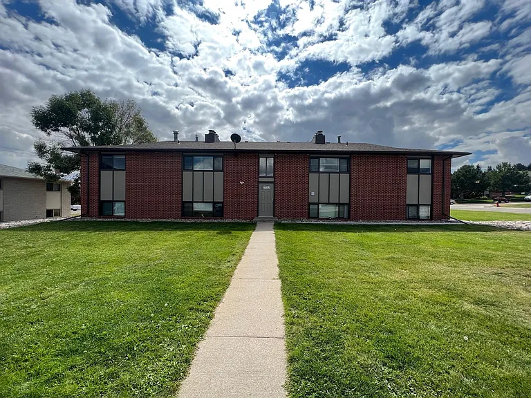 3302 Frontier St #204 — Photo 2