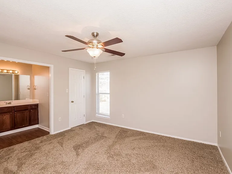 10378 Yates Dr — Photo 12