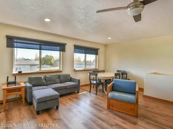 378 Cole Ave, Pinedale, WY 82941