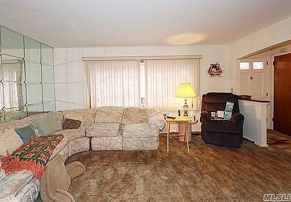 3rd image of 15722 81st St