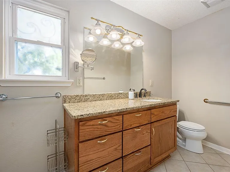 11918 Hornsby St — Photo 24