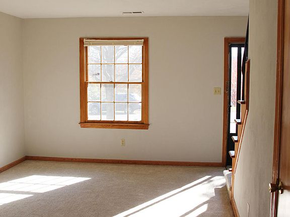 2nd image of 1803 Bluemont Ave SW