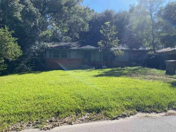 3011 W Curry Dr, Mobile, AL 36605