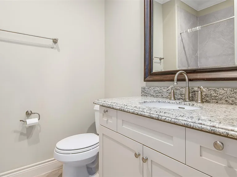 2419 Brazoria St #C — Photo 7