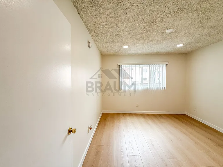 19401 HAYNES — Photo 12