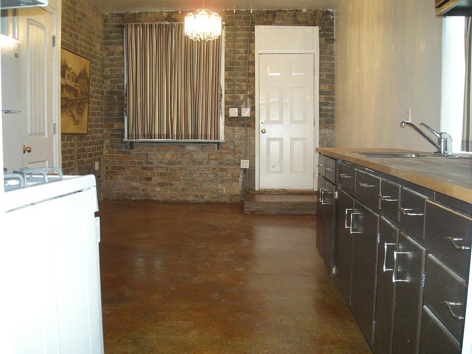 1st image of 760 W Jackson Ave