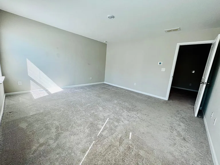 4307 Waxwing St — Photo 11
