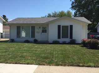 2308 Stokebridge Rd, Springfield, IL 62702