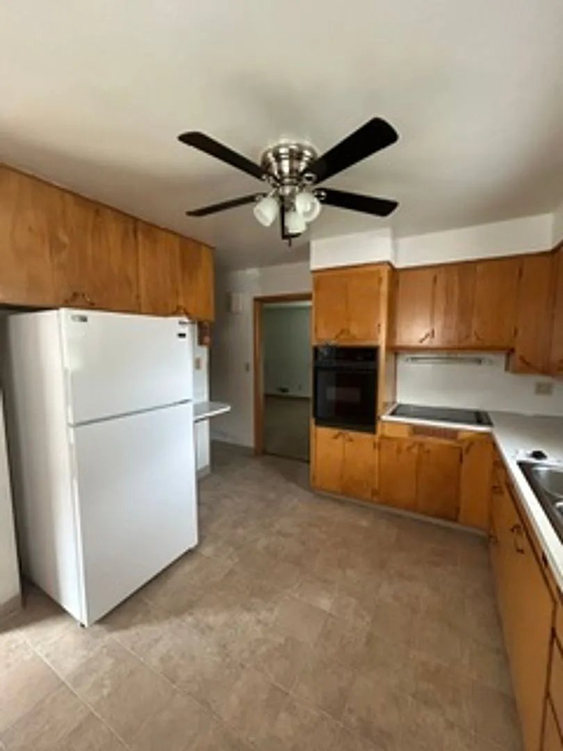 House in Janesville — Photo 4