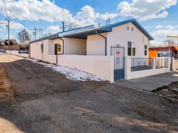 110 Sycamore St NE, Albuquerque, NM 87106
