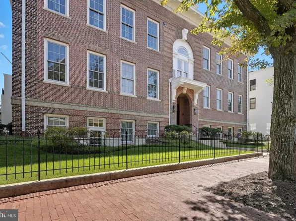 901 D St NE APT 207, Washington, DC 20002