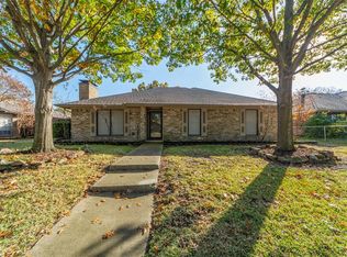 7606 Swiss Way, Rowlett, TX 75089