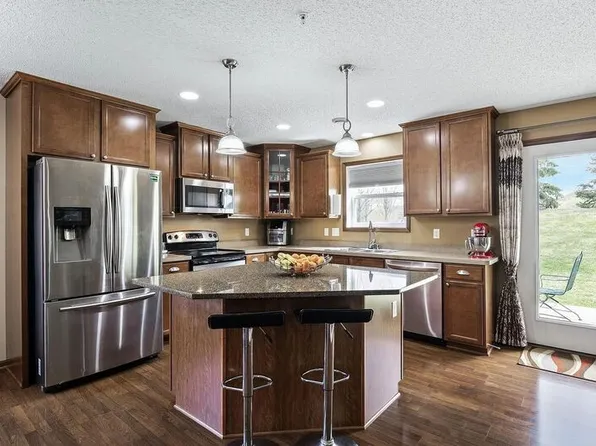 15860 60th Ave N, Plymouth, MN 55446