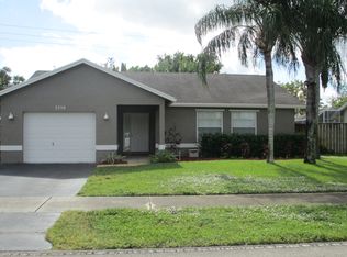 5550 SW 58th Ct, Fort Lauderdale, FL 33314