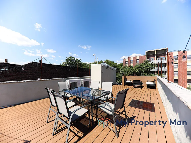 753 Monroe St #1 — Photo 24