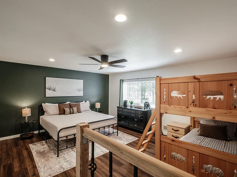 14296 Glacier View Dr — Photo 32