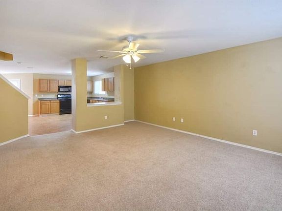 4th image of 1319 Falcon Dr