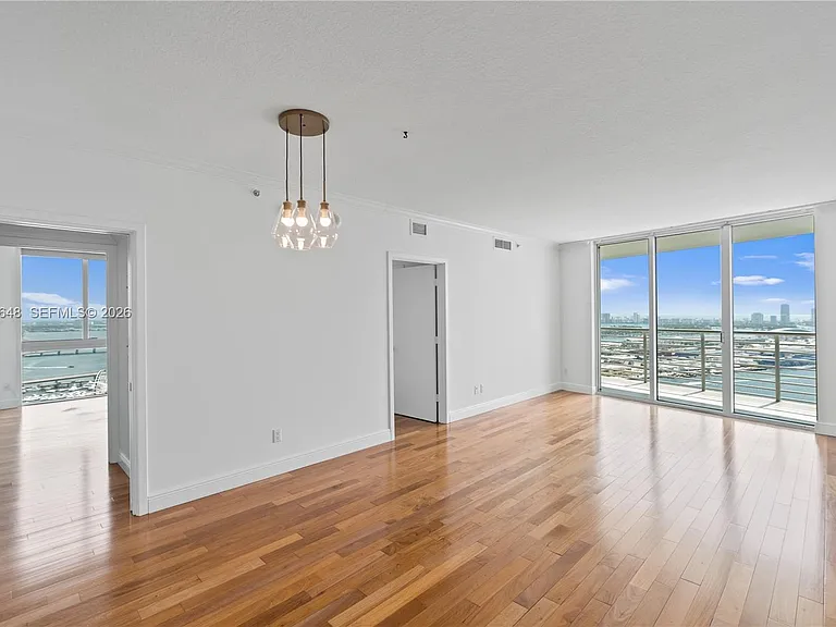 335 Biscayne Blvd #4112 — Photo 20