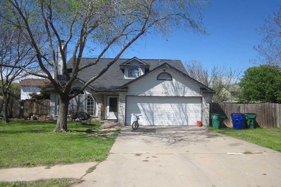 1st image of 2107 Briar Cv