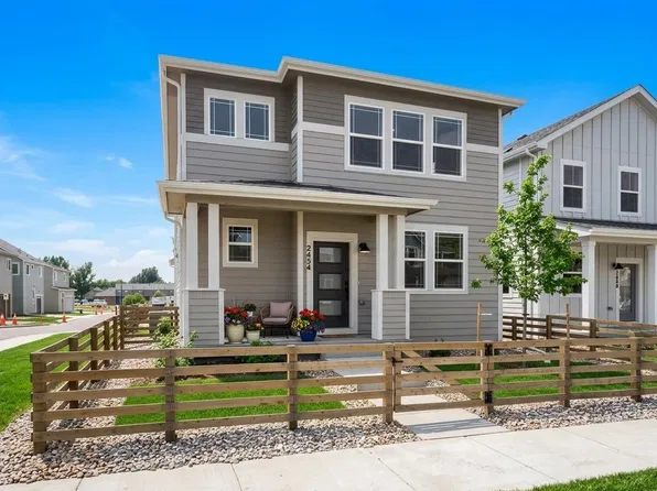 2454 Heyworth Ln, Fort Collins, CO 80524