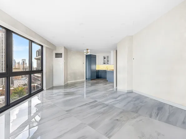 200 East 61st Street image 23 of 27