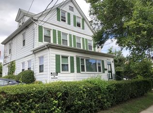 17 Myrtle St, Manhasset, NY 11030