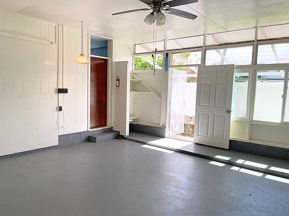 4th image of 2379 Kilauea Ave #2