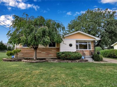 3490 Bethford Dr, Blasdell, NY, 14219