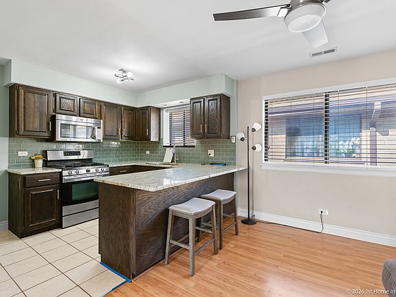 3rd image of 8510 W Catherine Ave Unit 3S