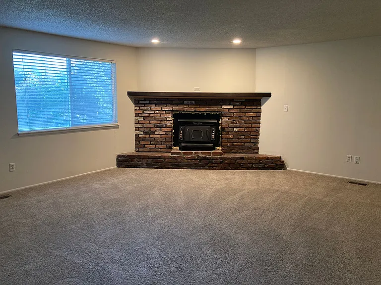 3804 S Cascade St — Photo 8