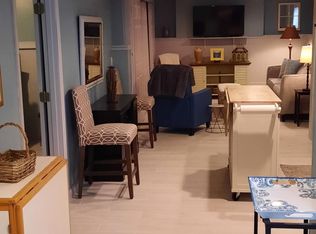 21 Middle Rd #1, Narragansett, RI 02882