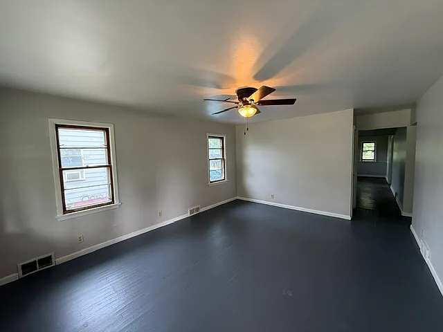 1174 Pearl St SW — Photo 4