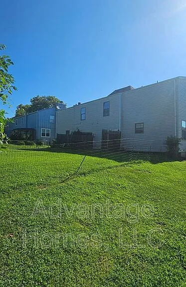 10832 Haskins St — Photo 15