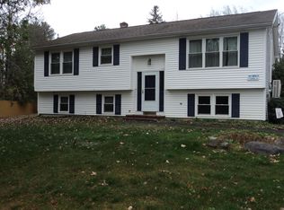 2085 Glenwood Ave, Hermon, ME 04401