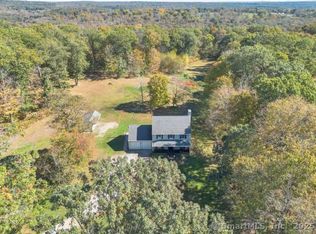 71 Blue Hill Rd, Bozrah, CT 06334