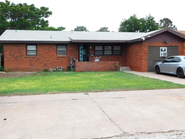 423 E Dallas St, Muleshoe, TX 79347