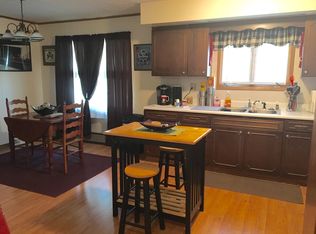 221 W Prairie St, Virden, IL
